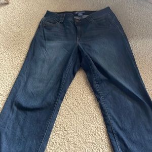 Absolution straight leg jean